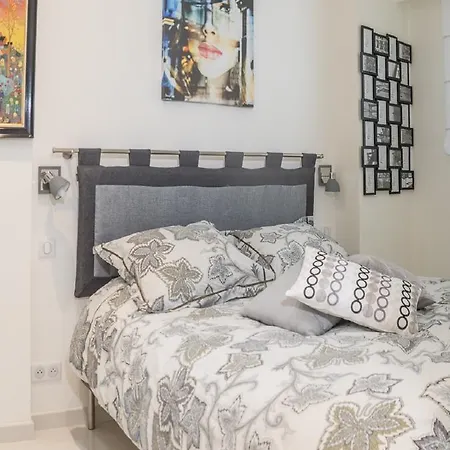 Luxury One Bedroom Martinez